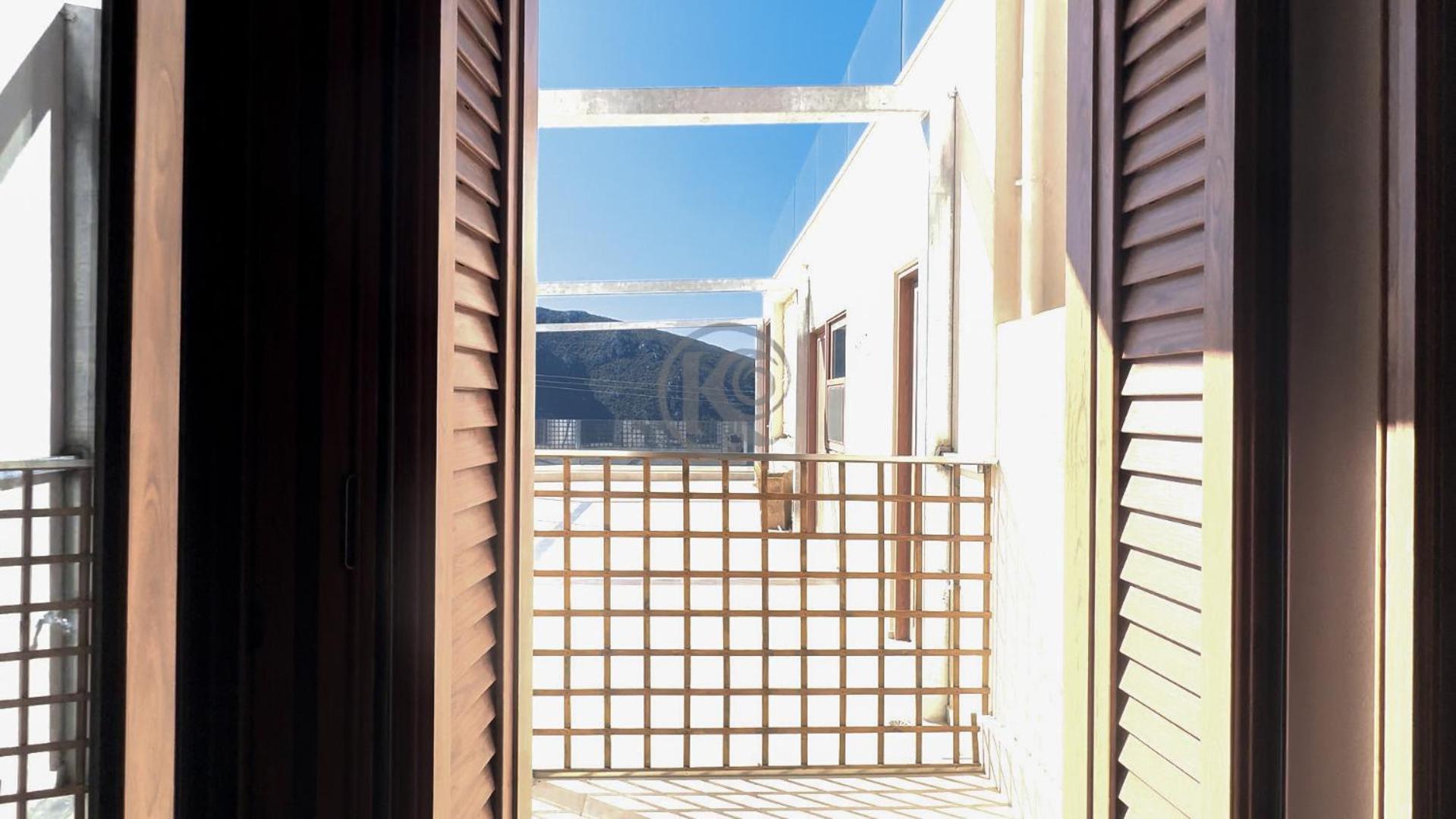 Komody Delphi Exteriér fotografie